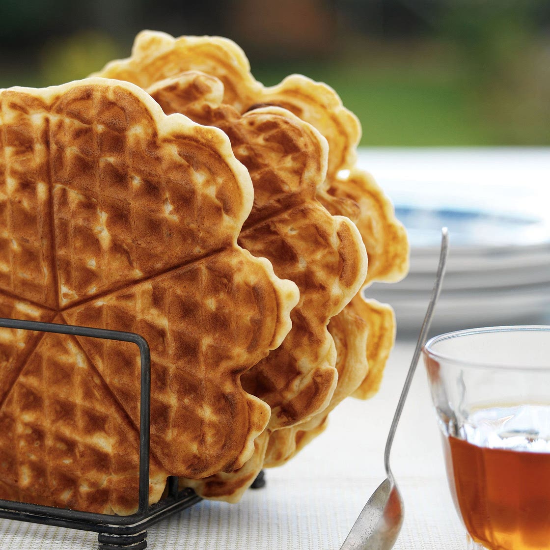 How to make yummy waffles without buttermilk