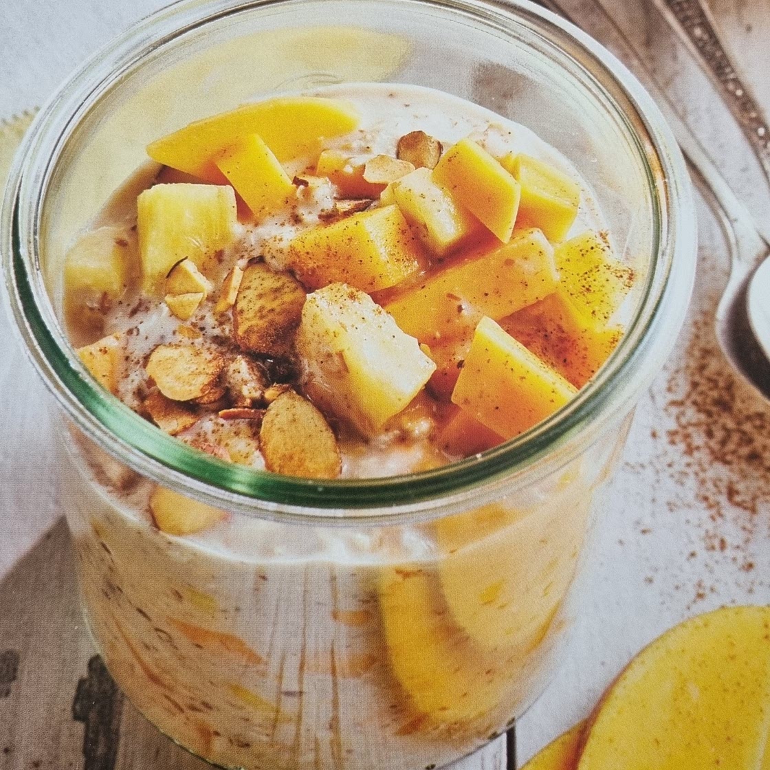 Tropical overnight oats