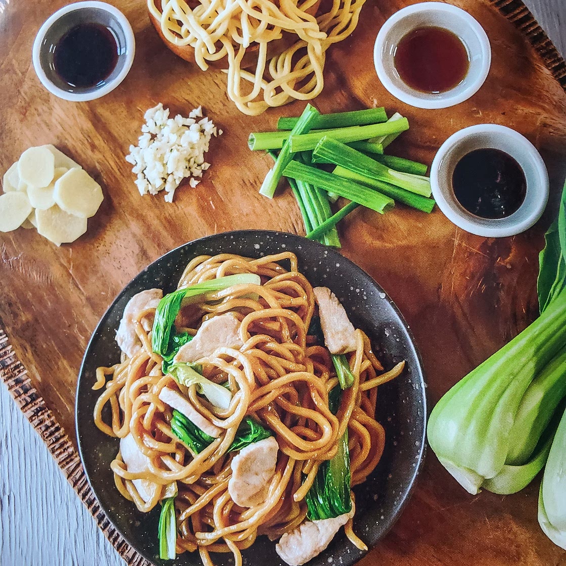 Classic Lo Mein Noodles