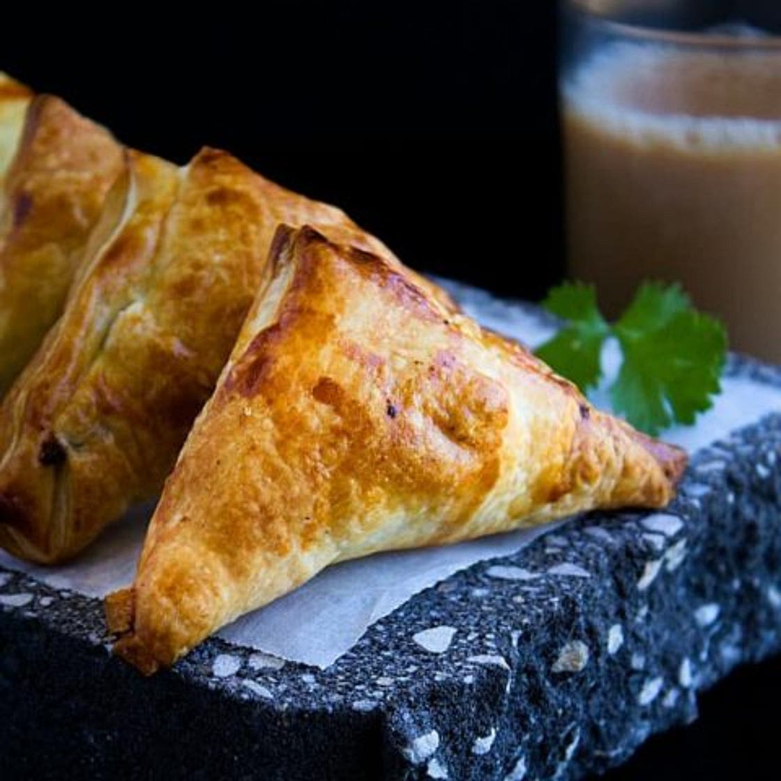 Keema Samosa | Minced Meat Samosa | Video