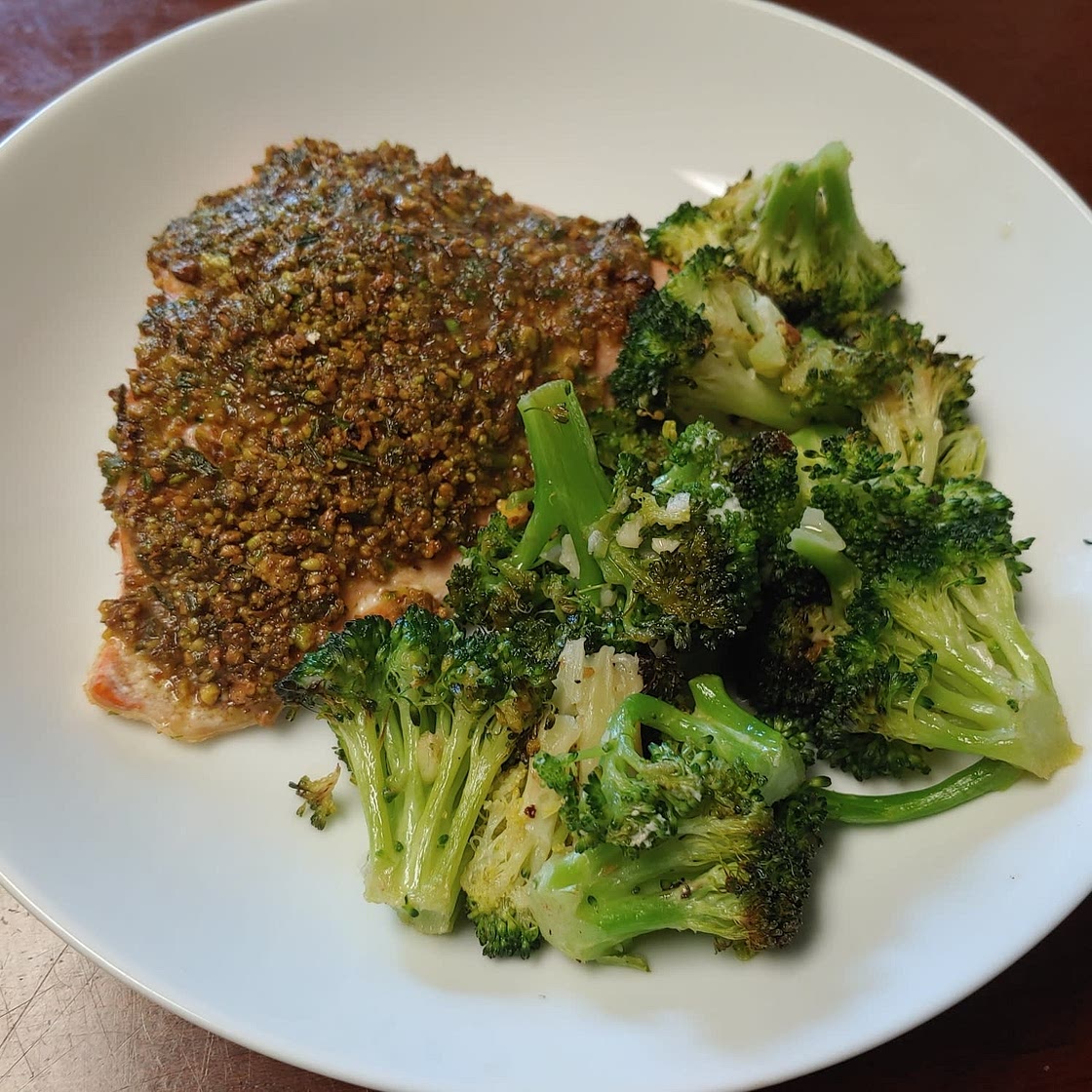 Roasted Pistachio-Crusted Salmon with Broccoli