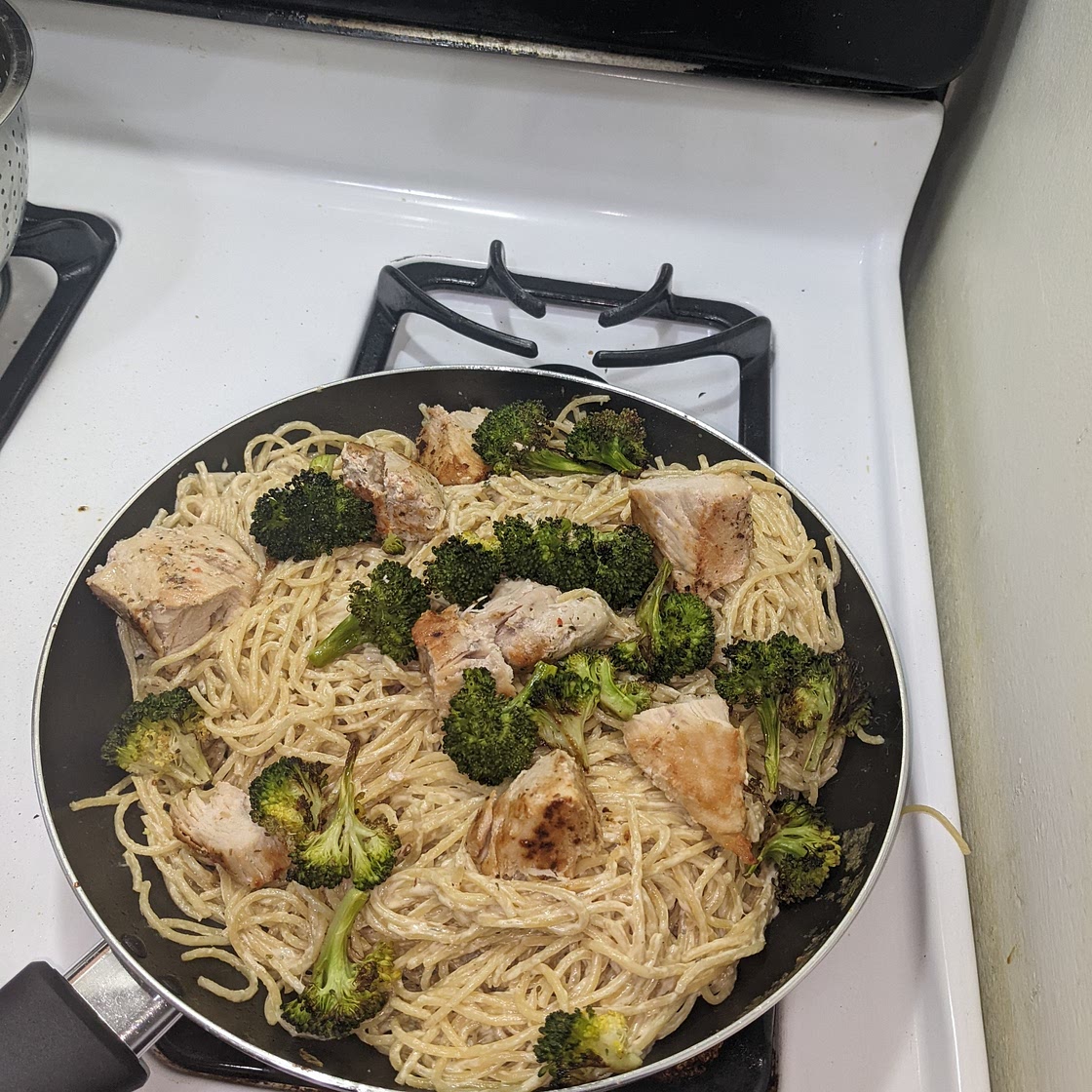 Creamy Chicken And Broccoli Pasta