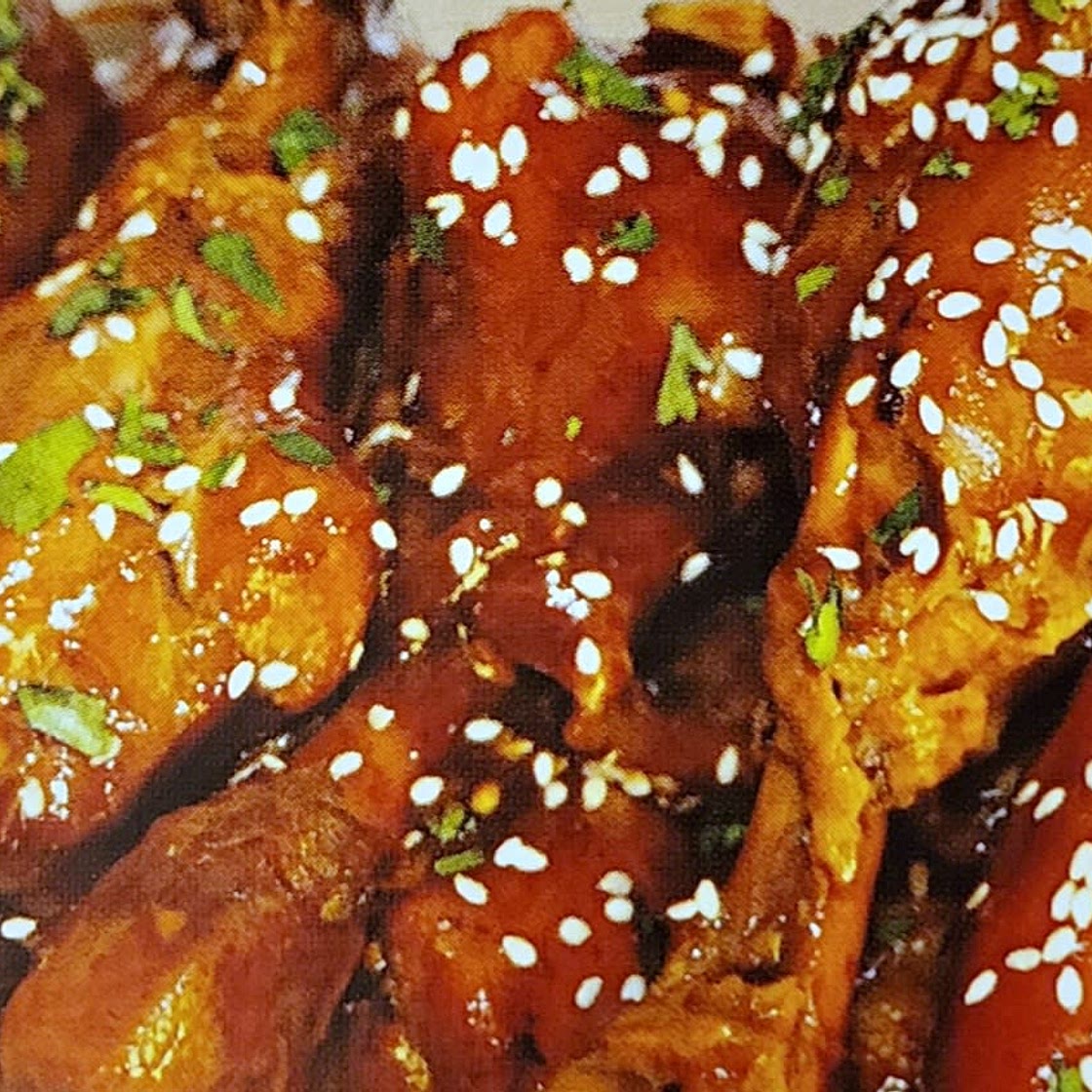 Slow cooker sticky chicken