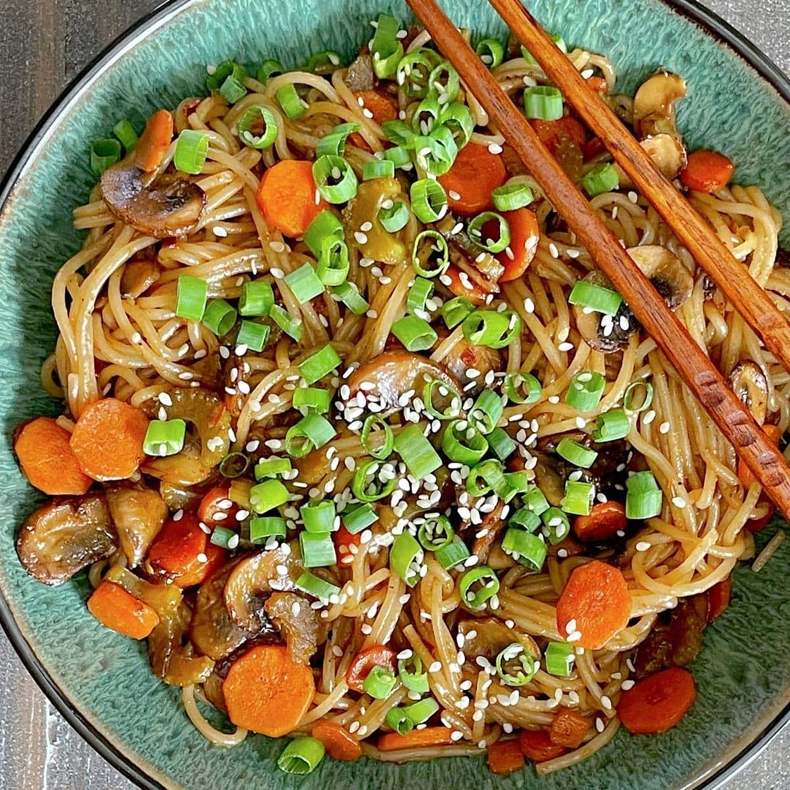 Vegan Stir Fry Noodles