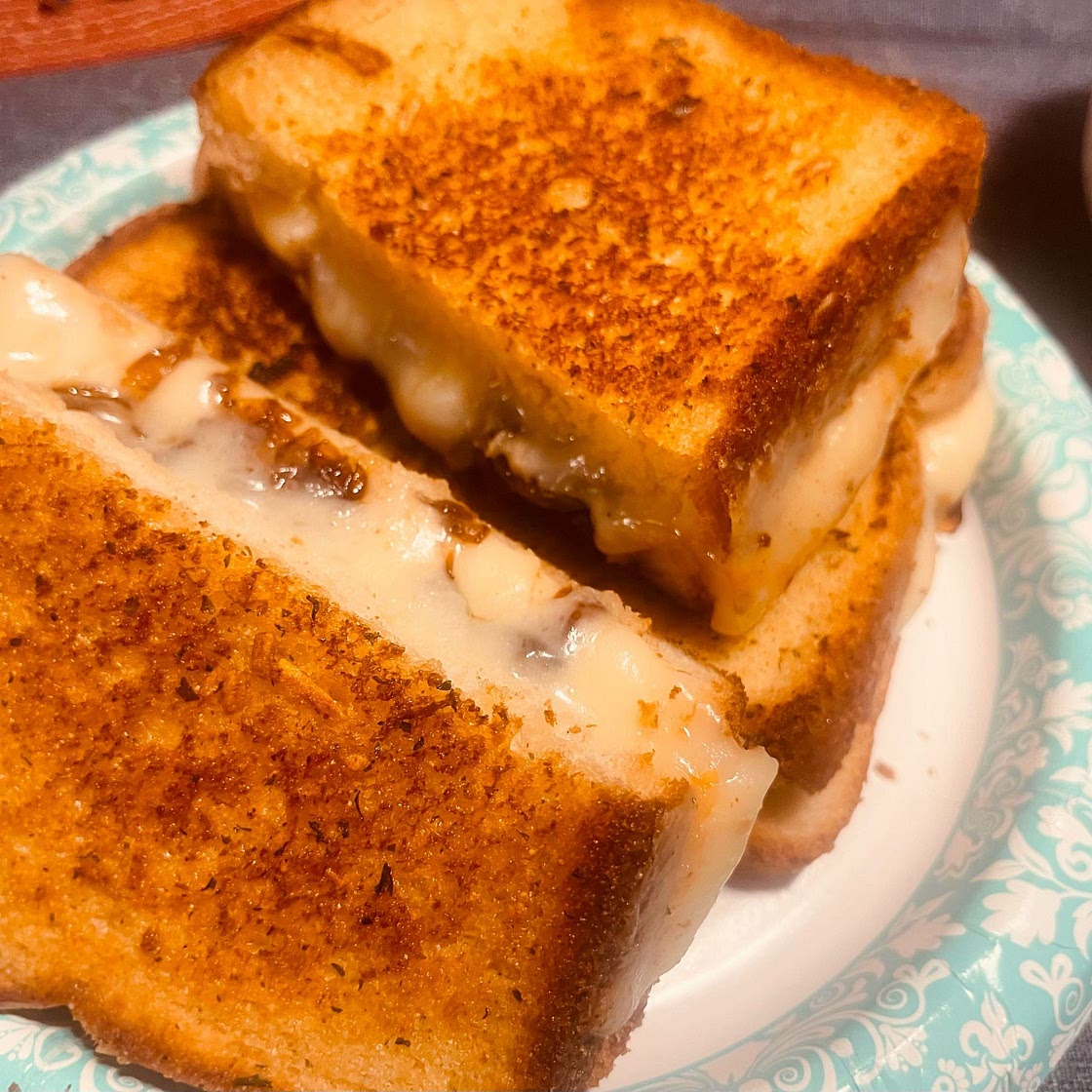 caramelized onion, havarti + mozzarella grilled cheese