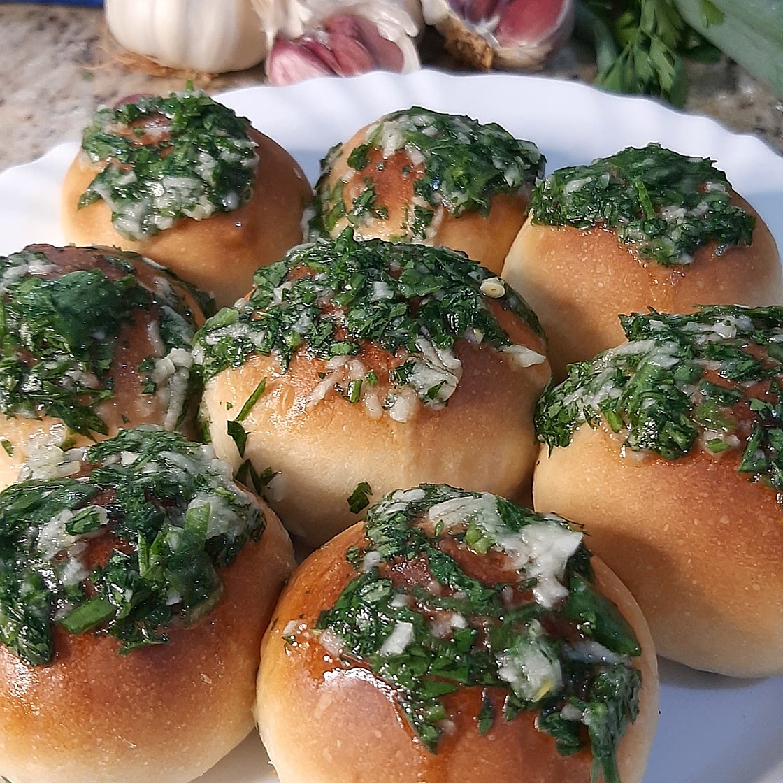 Ukrainian Garlic Buns Pampushky 🇺🇦