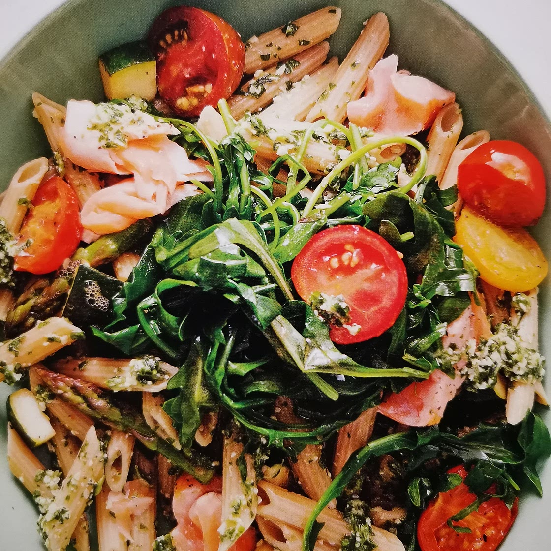 28 Day: Salmon Pesto Pasta