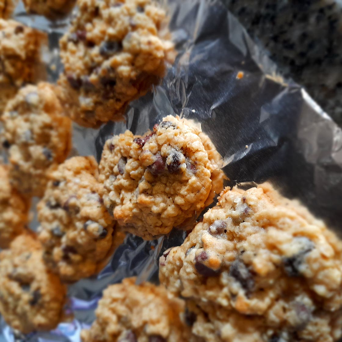 Chewy Chocolate Chip Oatmeal Cookies