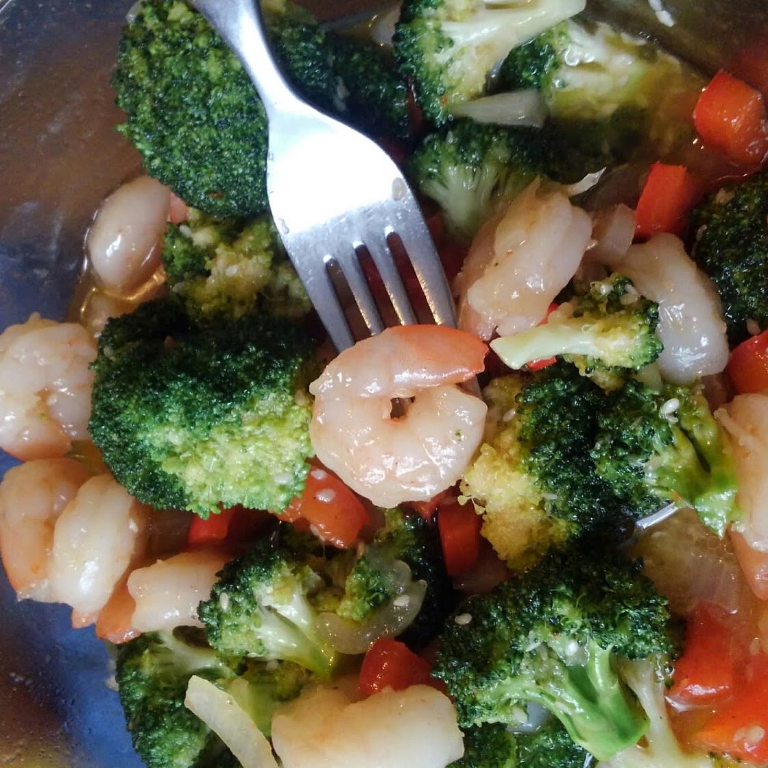 Quick Honey Garlic Shrimp and Broccoli