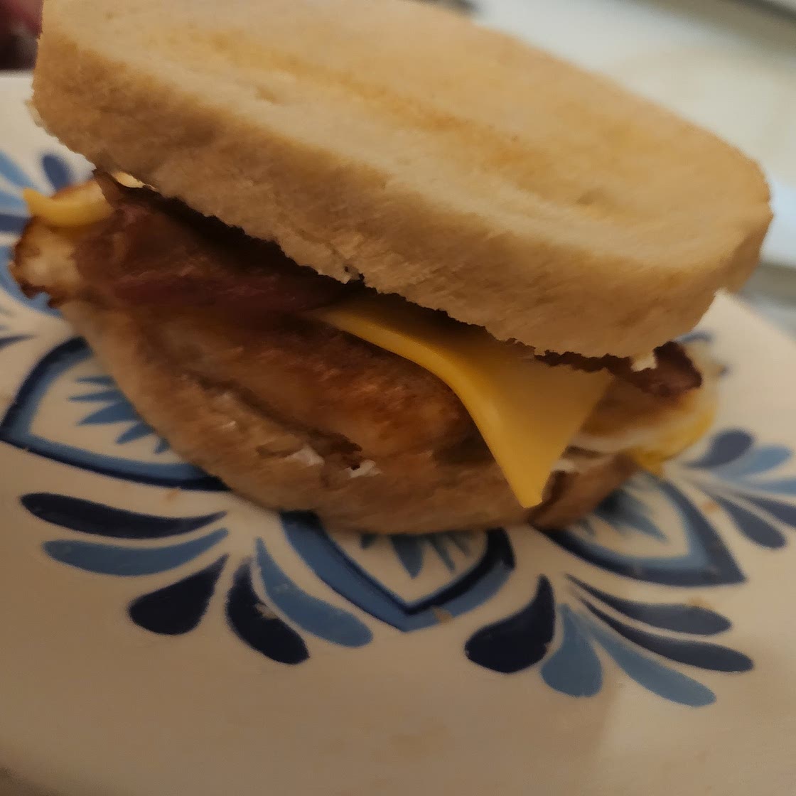 Breakfast sandwich