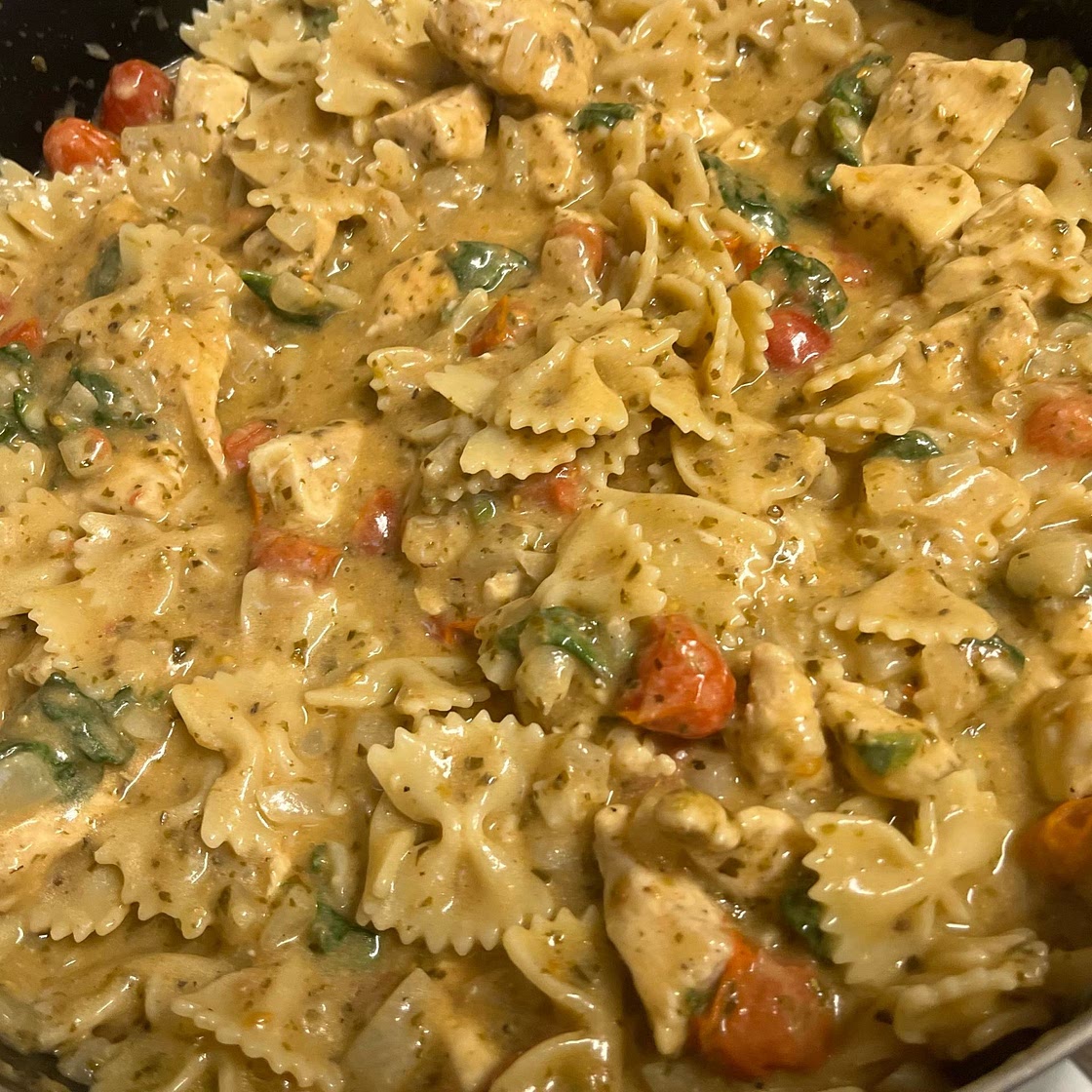 Chicken Margherita Skillet