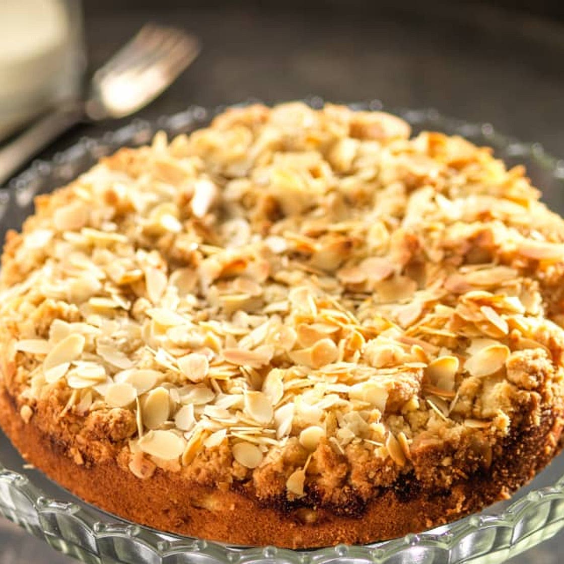 Apple Crumble Cake