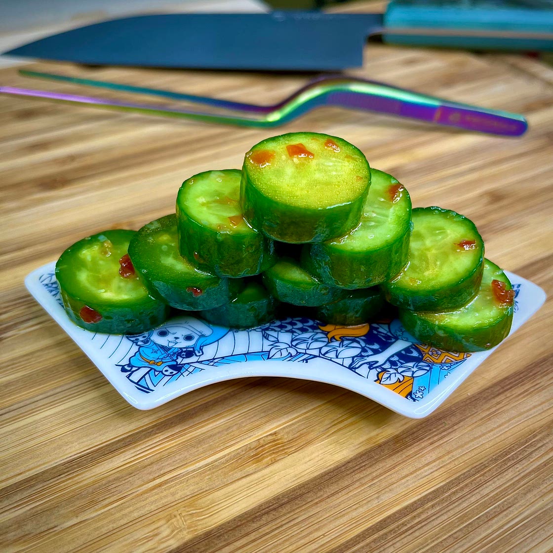 Spicy cucumber salad 