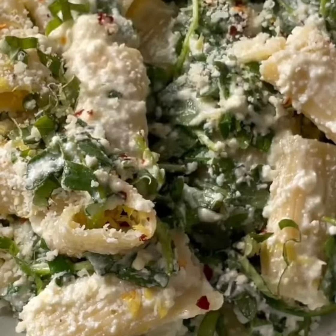 Lemon Ricotta Rigatoni with Arugula