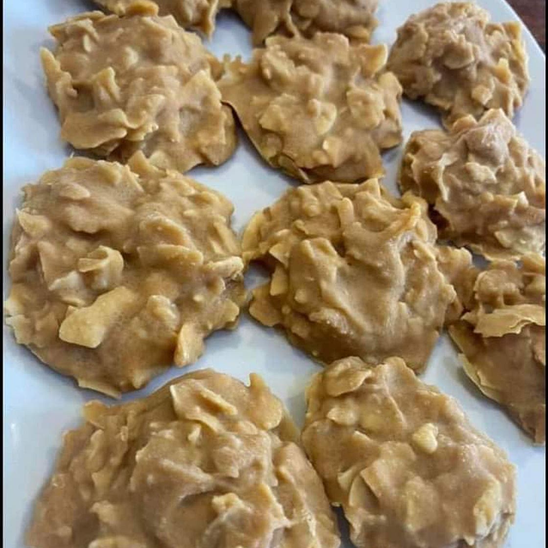 No bake peanut butter clusters 🥜