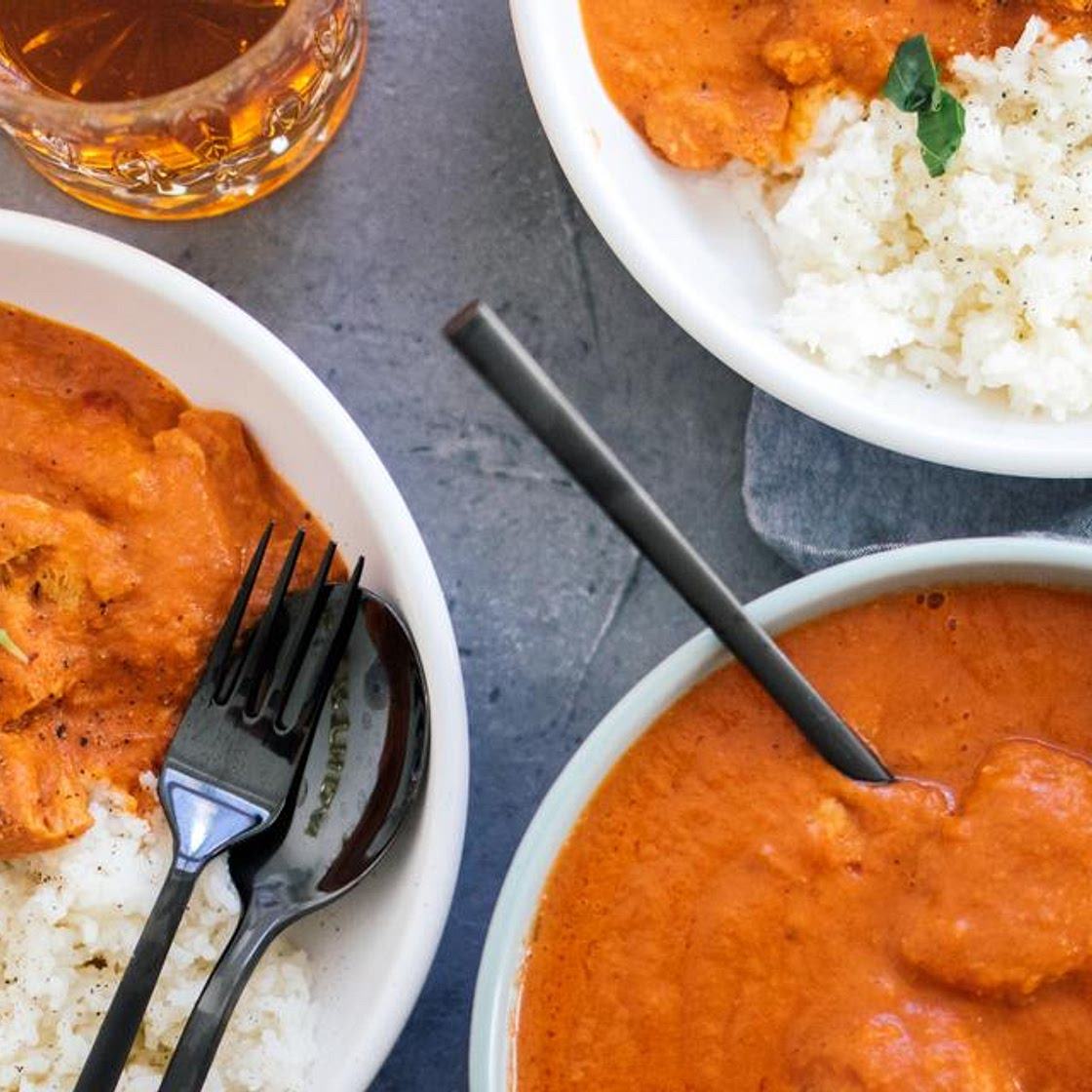 Veganes Butter Chicken mit Reis