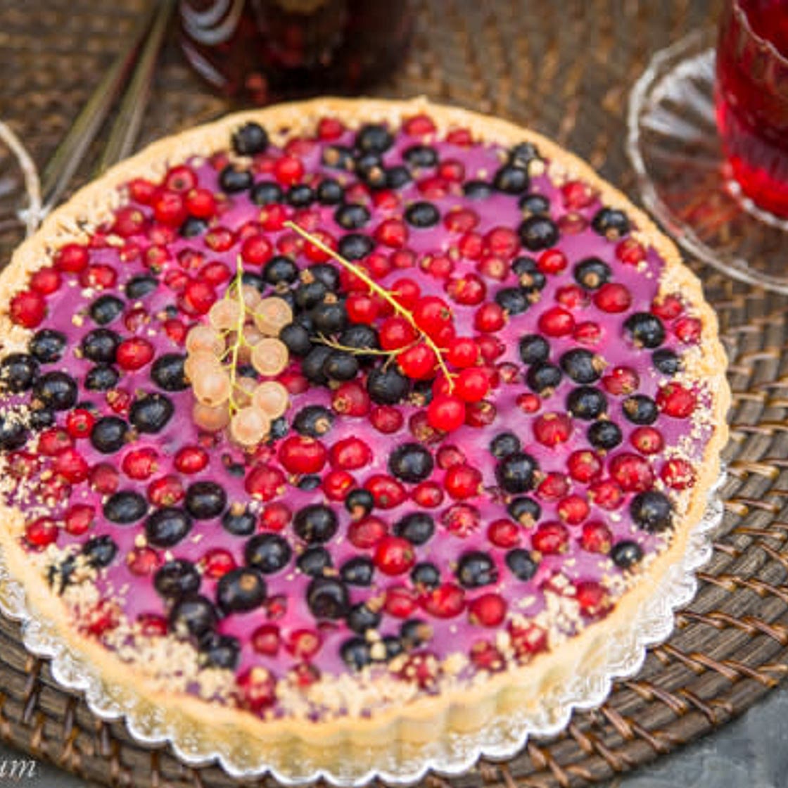 Black Currants Tart