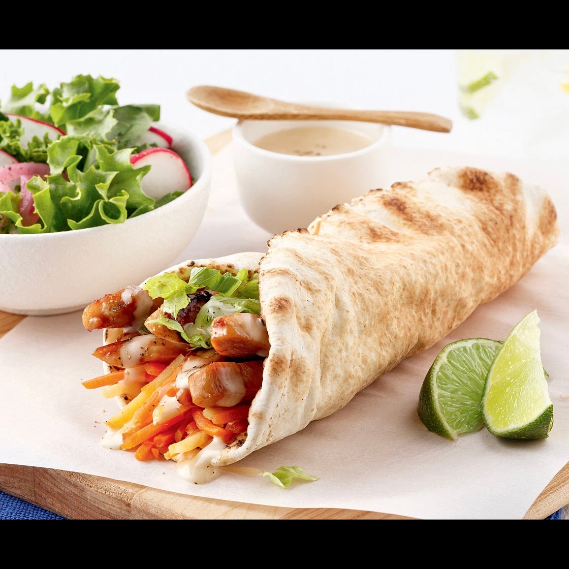 Pitas au poulet, julienne de légumes et mayonnaise à l’érable