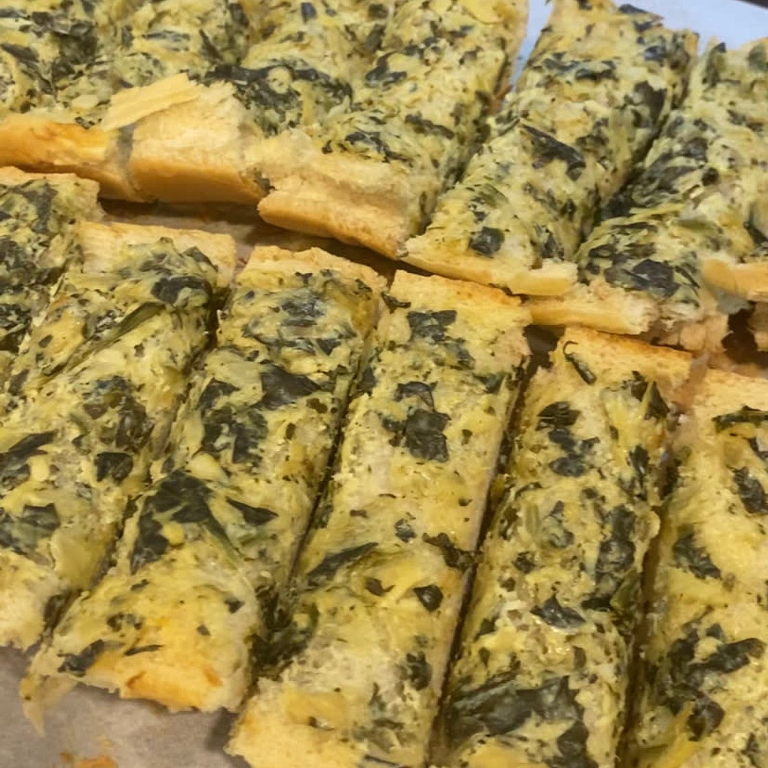 Spinach artichoke bread