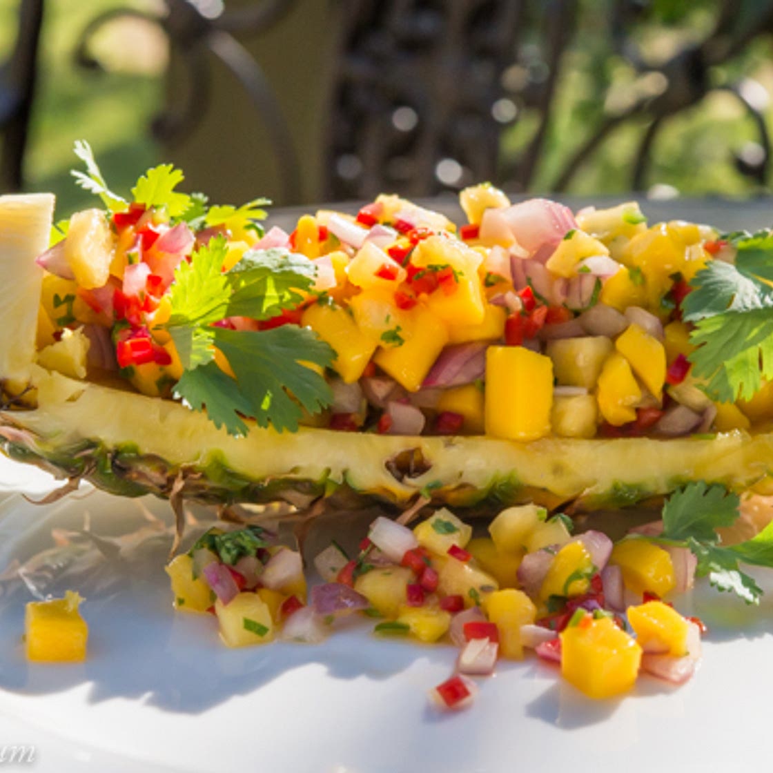 Salsa de Pina y Mango | Fresh Pineapple and Mango Salsa
