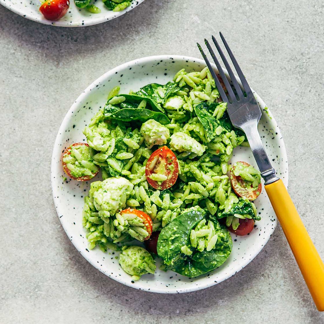 Orzo Pesto Salad With Tomatoes & Fresh Mozzarella