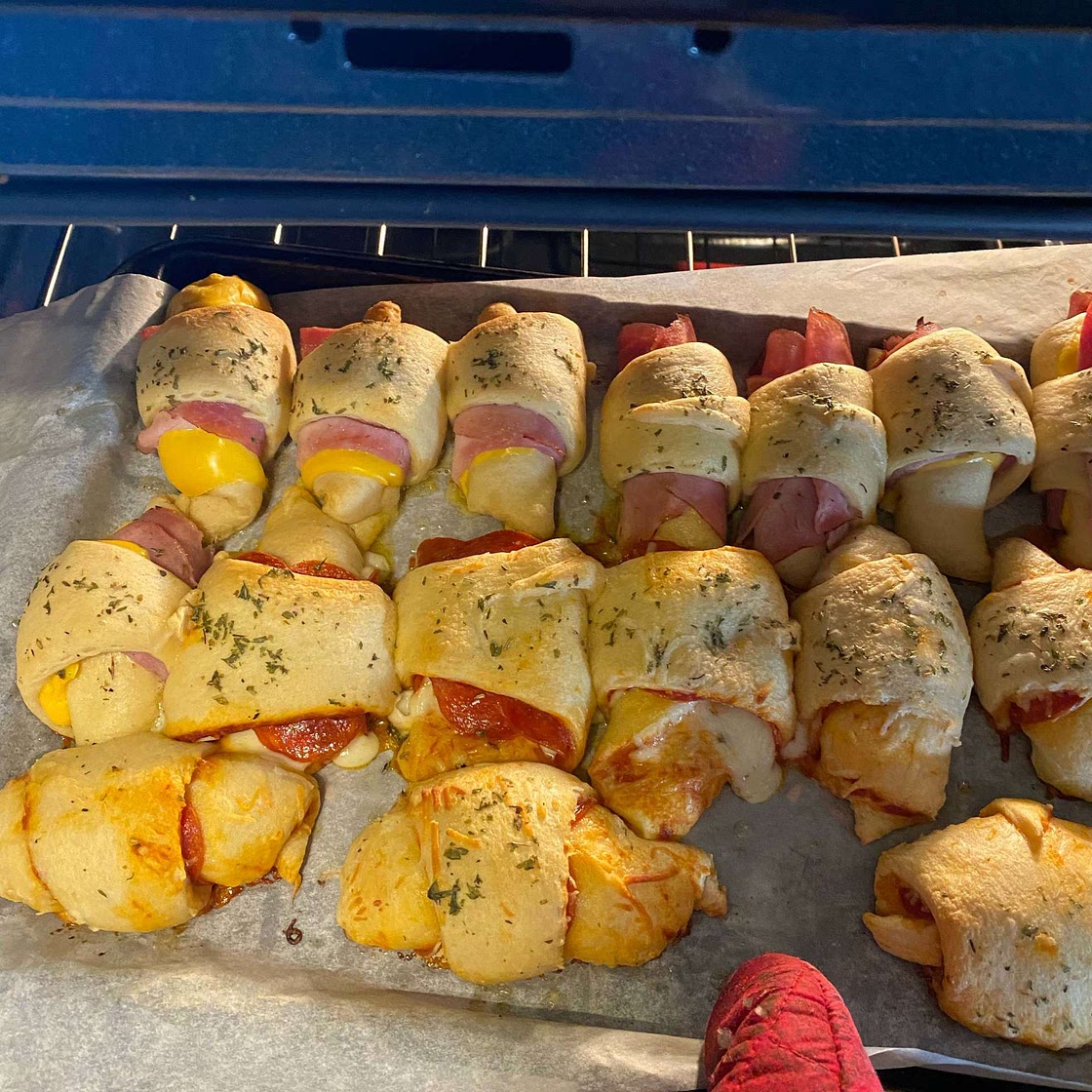 Ham & Cheddar Roll-Ups