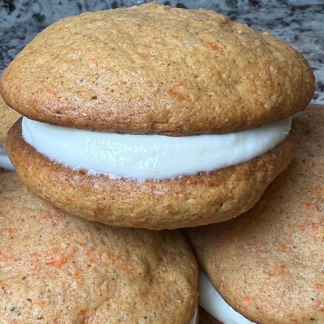 Carrot Cake Whoopie Pie Recipe