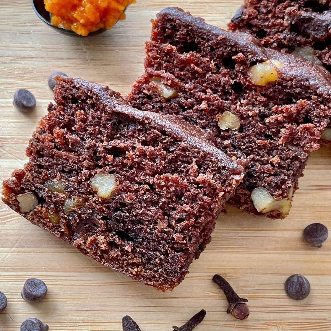 Vegan Pumpkin Chocolate Chip Bread