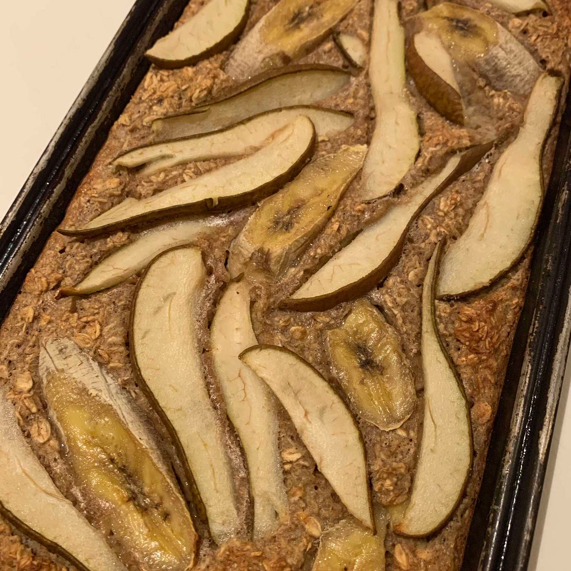 Cinnamon & Pear Baked Oats