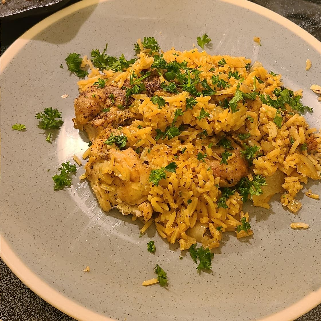 One Pot Greek Chicken and Rice