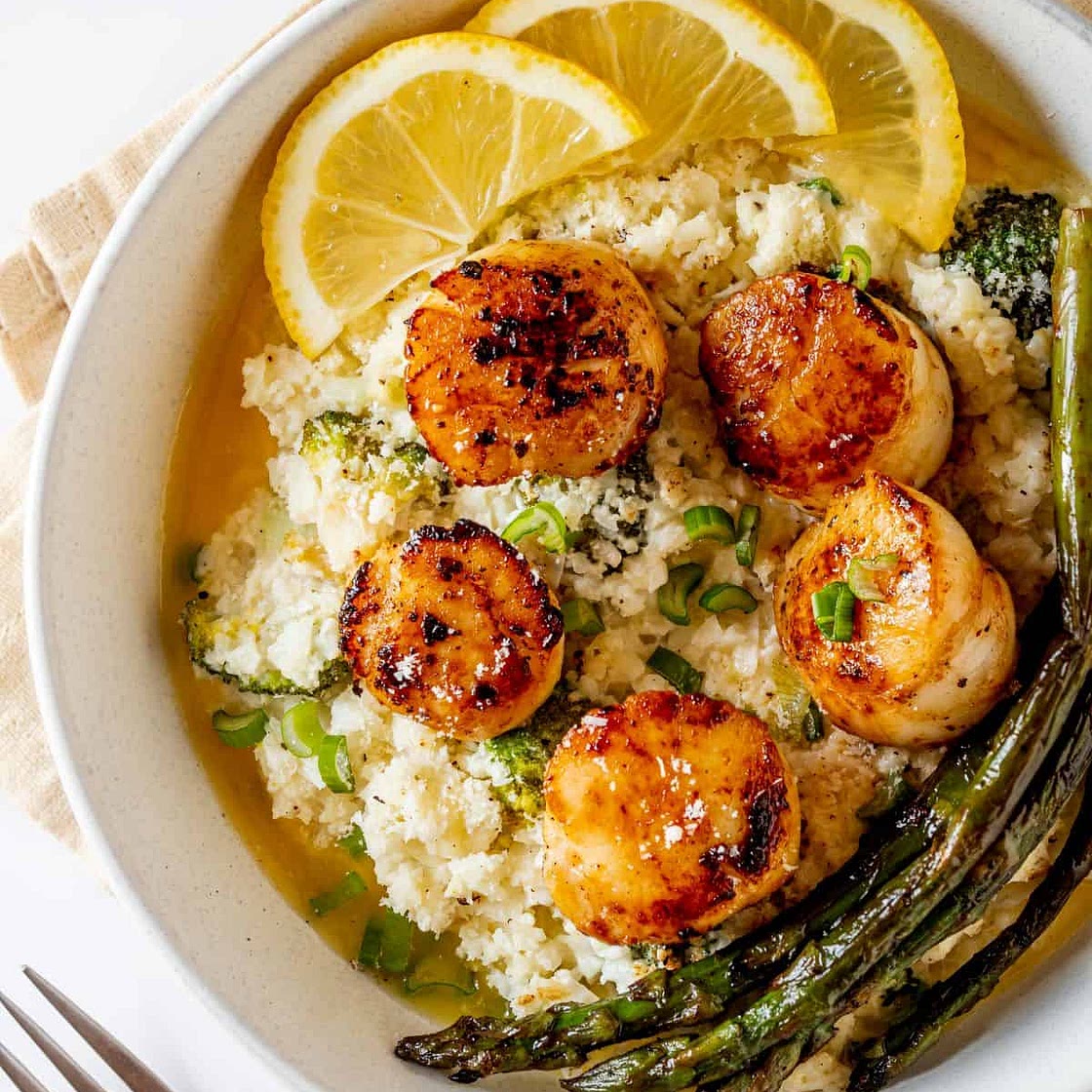 Seared Scallops & Cauliflower Rice Risotto