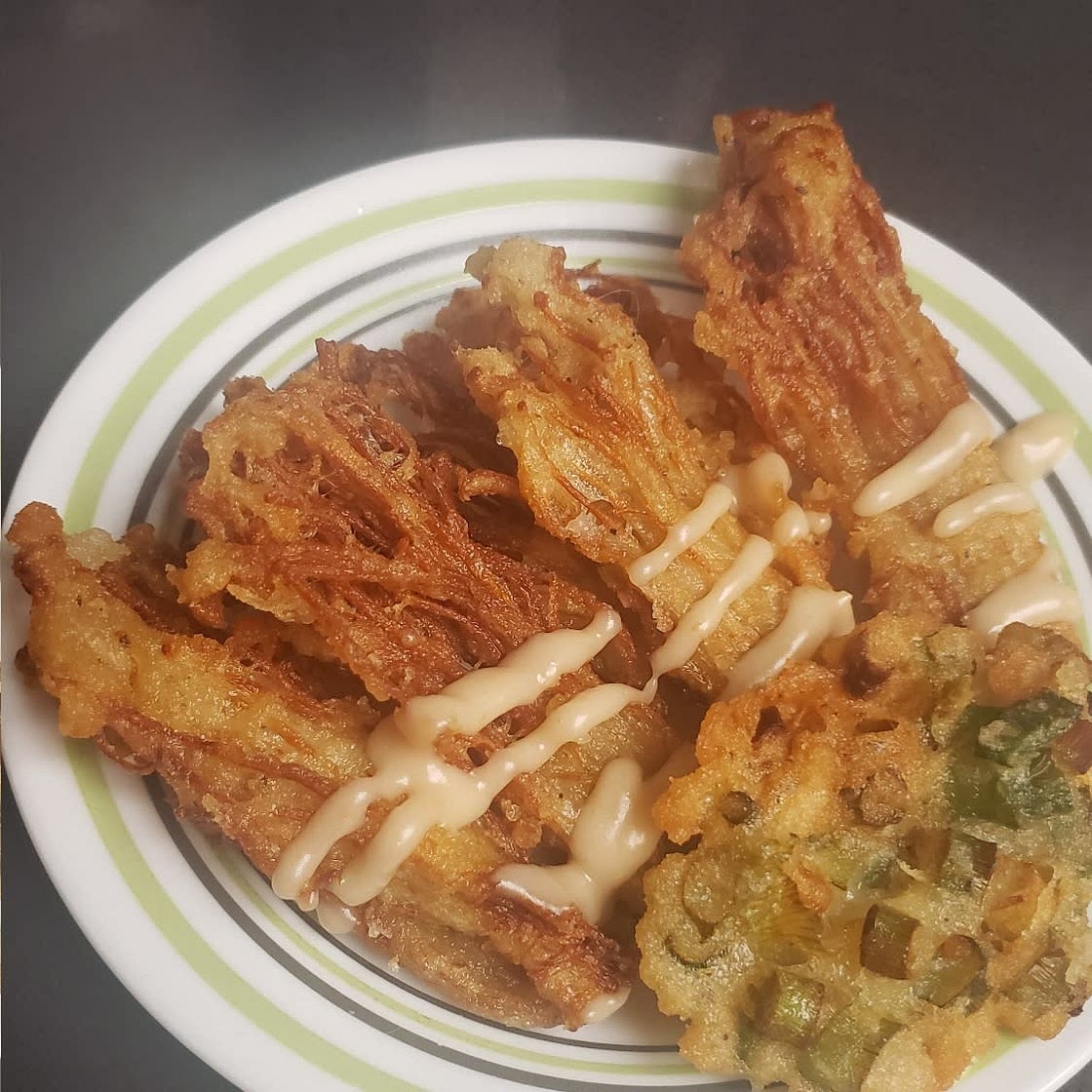 Fried Enoki Mushrooms