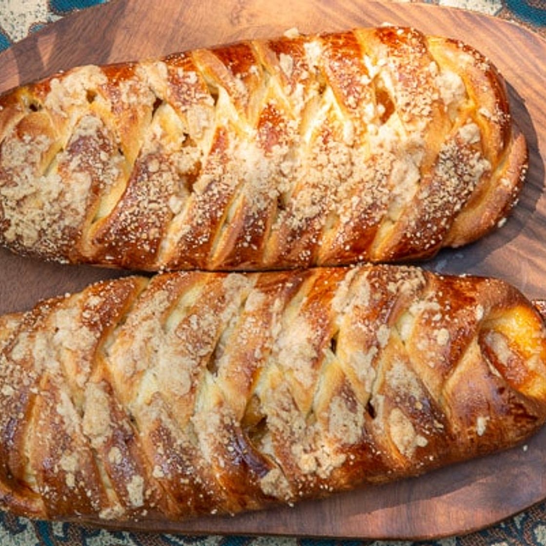 Ukrainian Apple Brioche