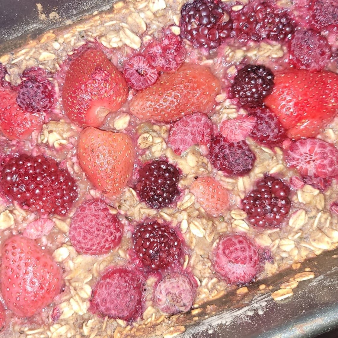 Baked Berry Protein Oatmeal