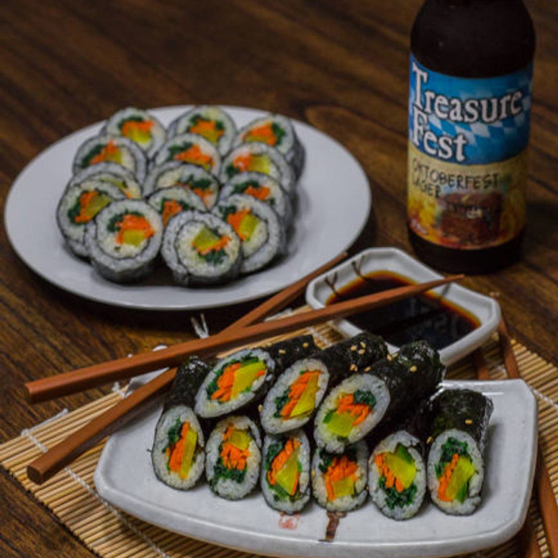 Vegan Kimbap (Vegan friendly Korean sushi roll)