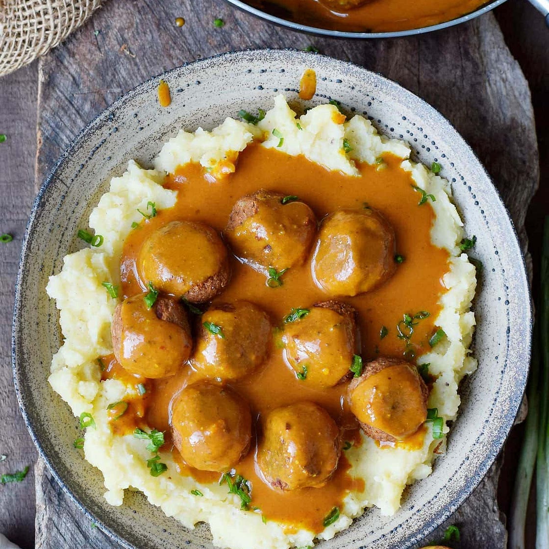 Vegane Hackbällchen mit Bratensoße