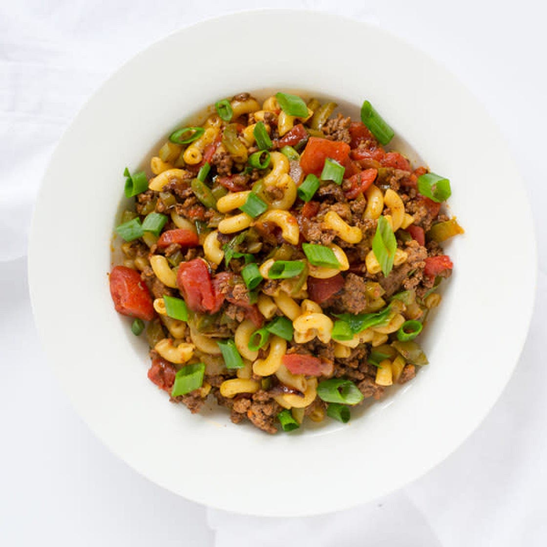 Beef chili mac & cheese
