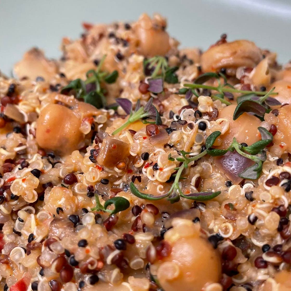 Quinoa-mushroom vegan bowl