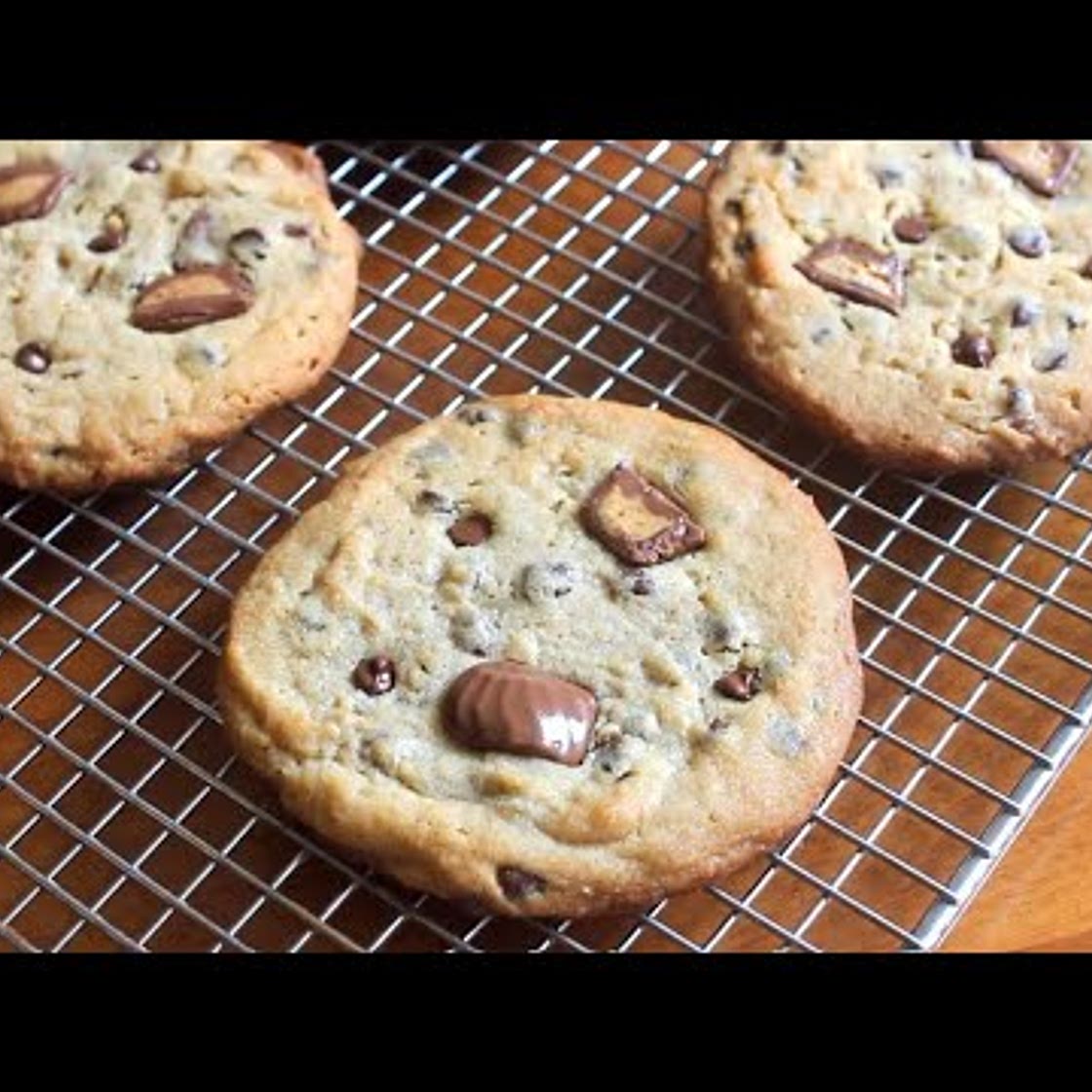 The correct way to use Reese's Cups | SweetTreats