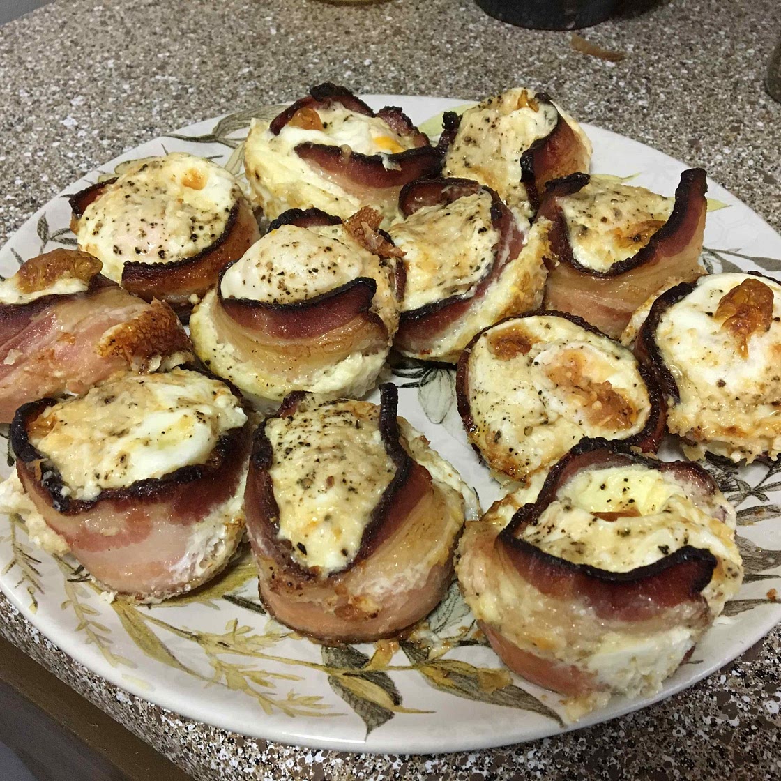 Low Carb Creamy Bacon & Egg Cups
