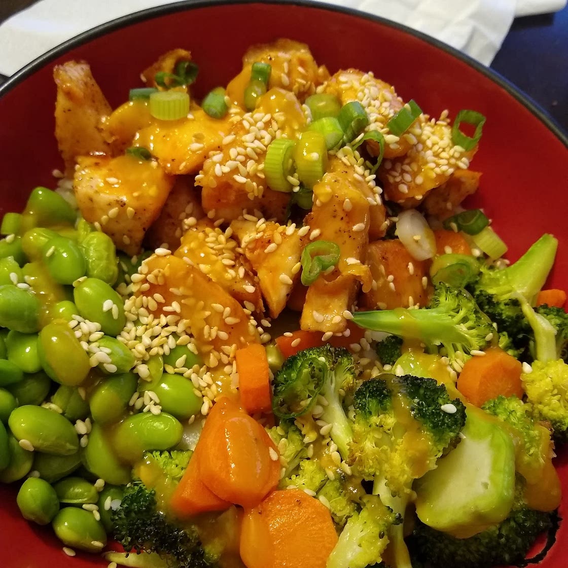 Honey Sriracha Chicken and Broccoli Meal Prep Bowls