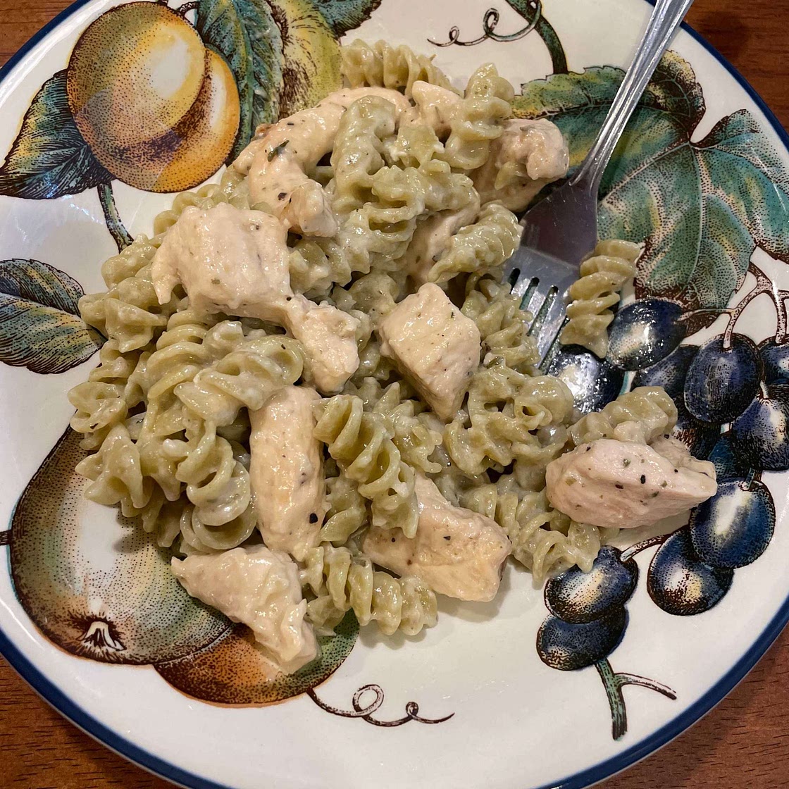 Creamy Garlic Penne Pasta