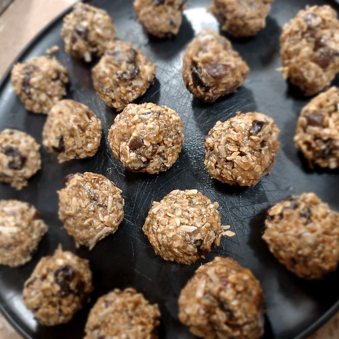 Dark Chocolate Cherry Energy Bites