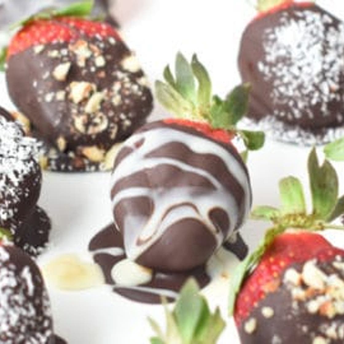 Keto Chocolate Covered Strawberries
