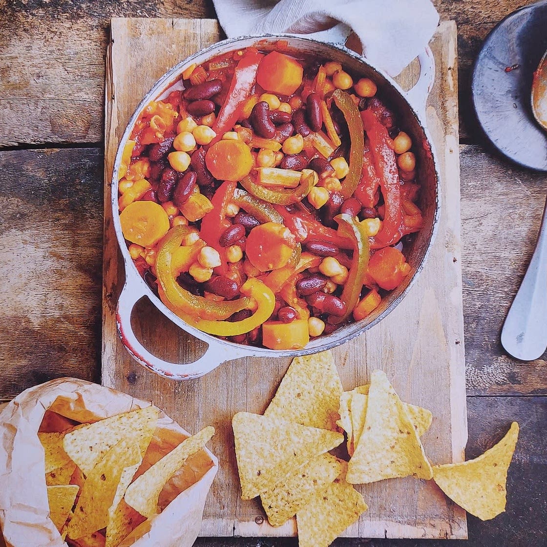 Chili si carne et tortillas