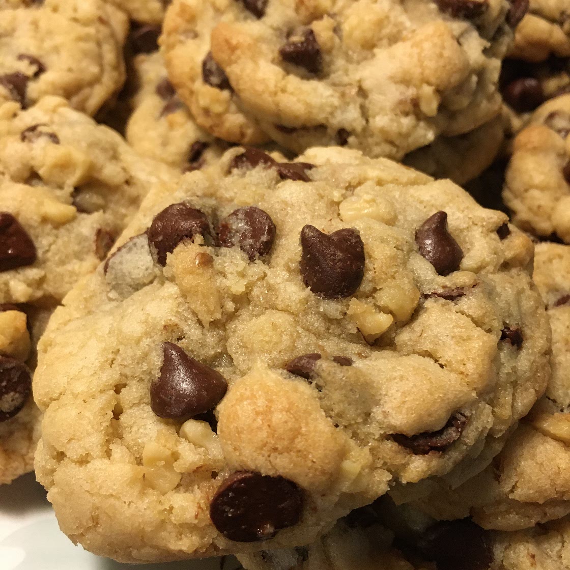 Best Big, Fat, Chewy Chocolate Chip Cookie