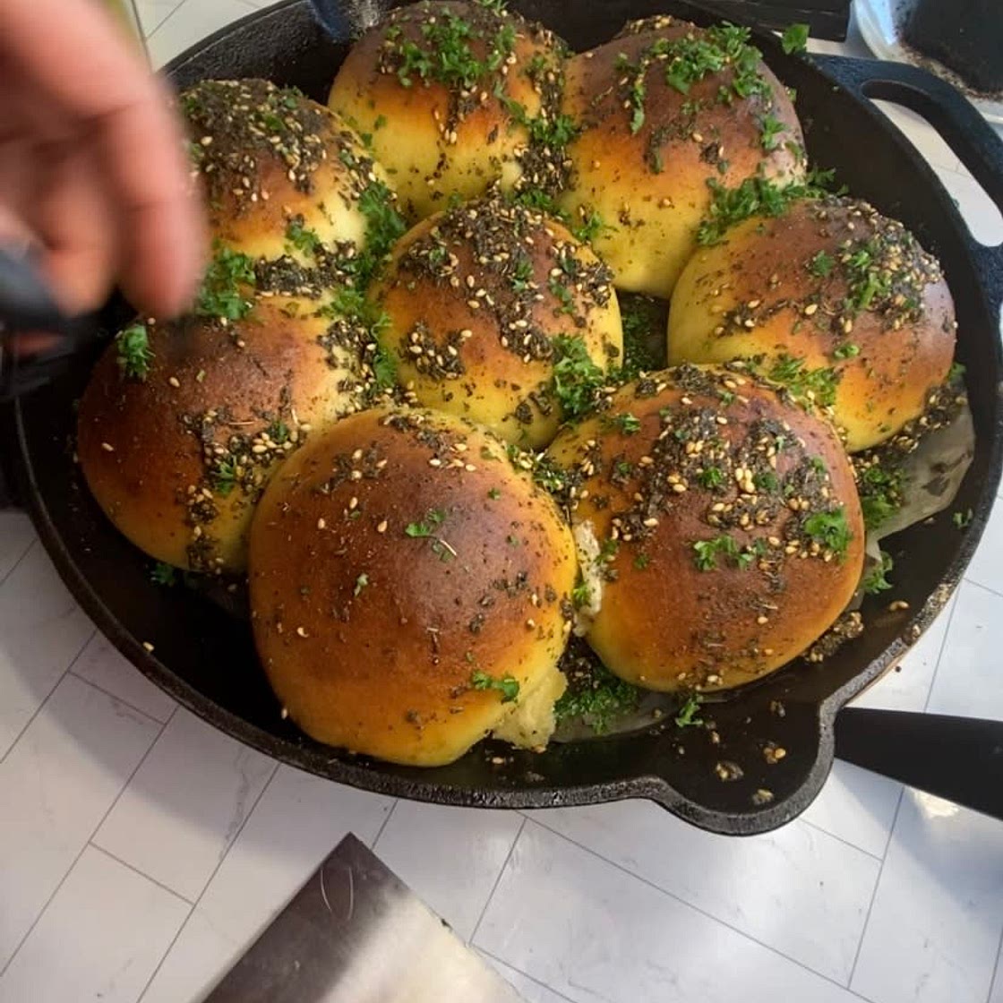 Mozzarella & Thyme Stuffed  Zattar Bun