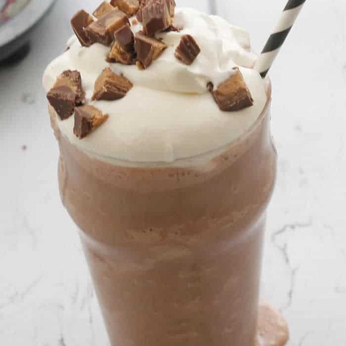 Chocolate Peanut Butter Creamy Shake 