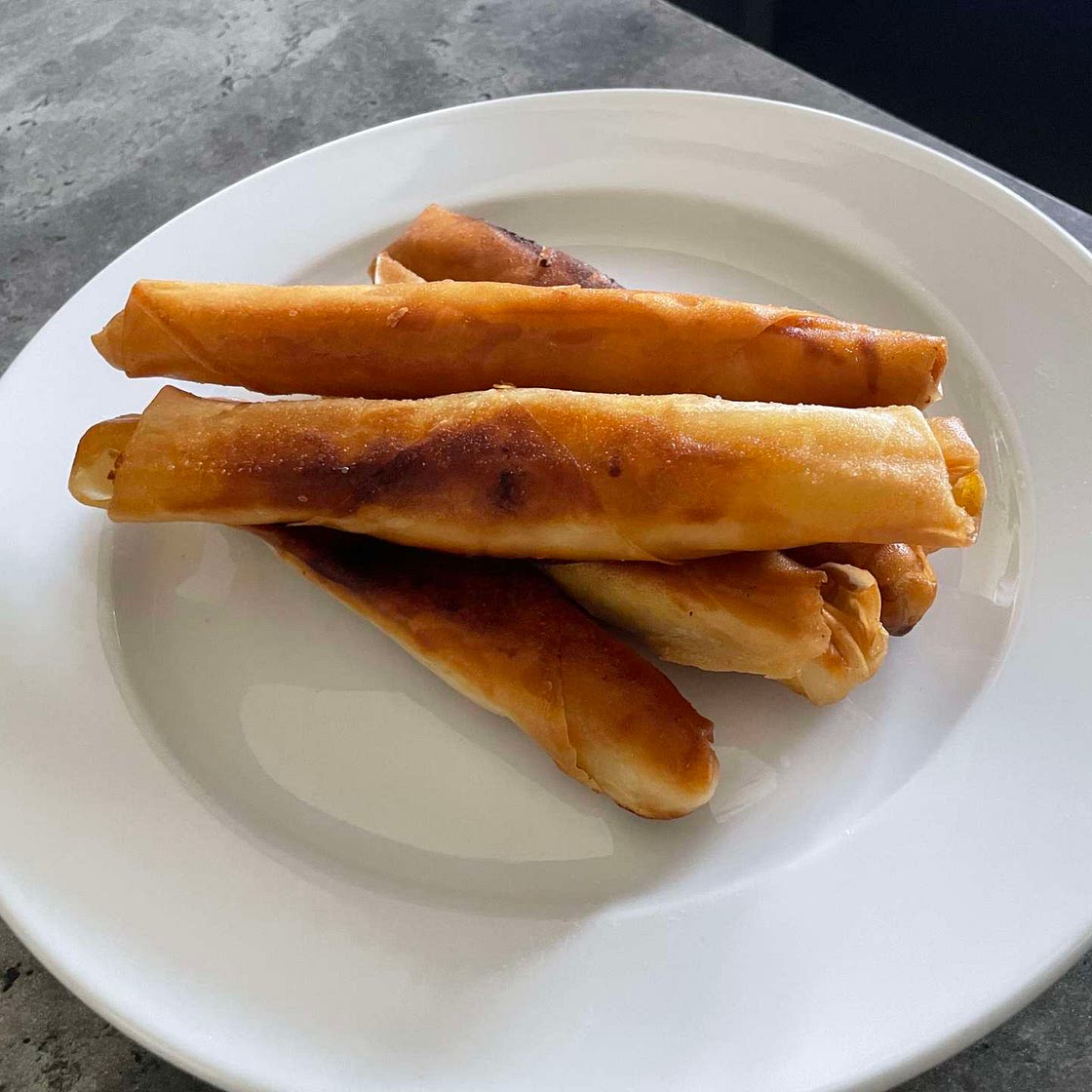 2 Ingredient Turon (Banana Fritter)