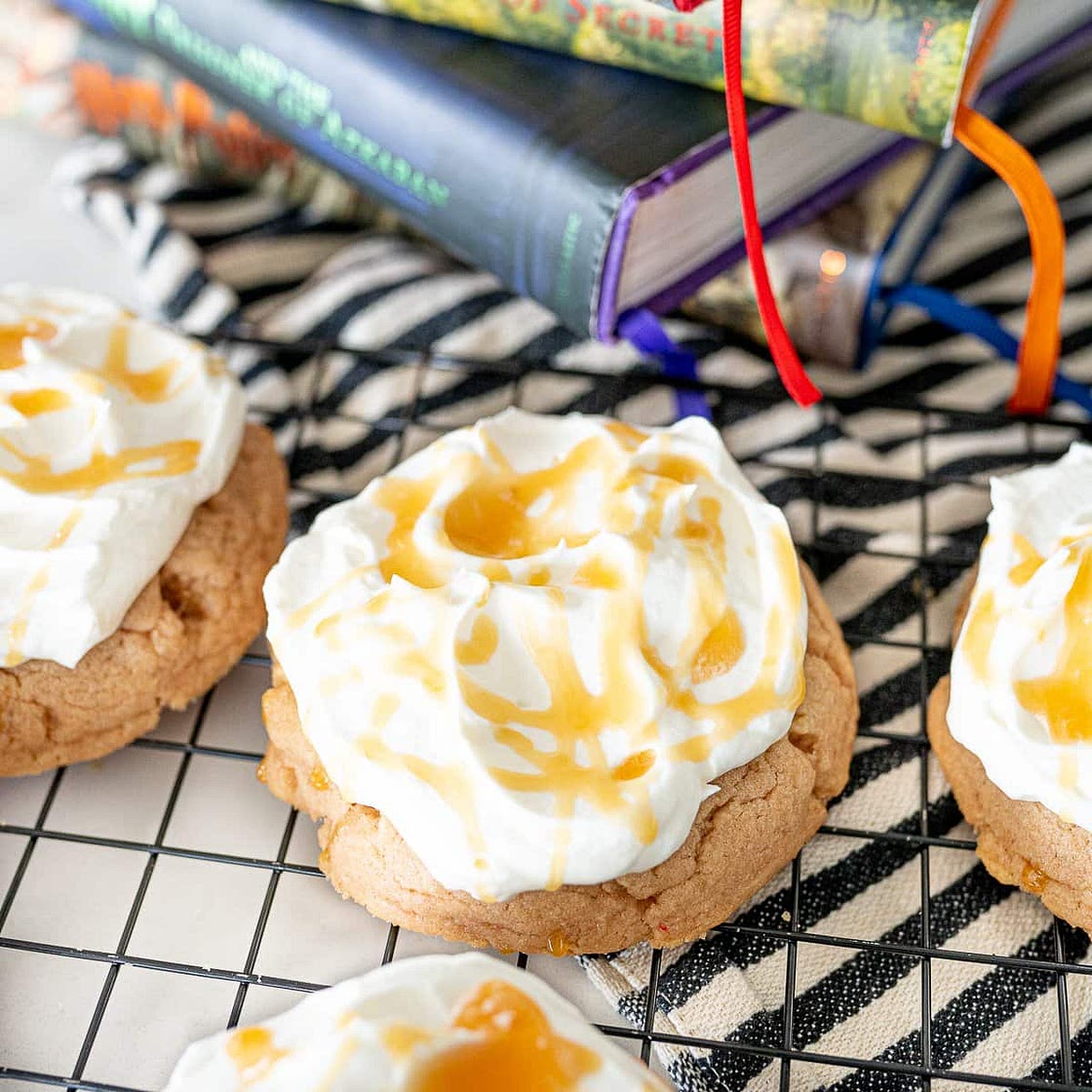 Crumbl - inspired Butterbeer Harry Potter Cookies